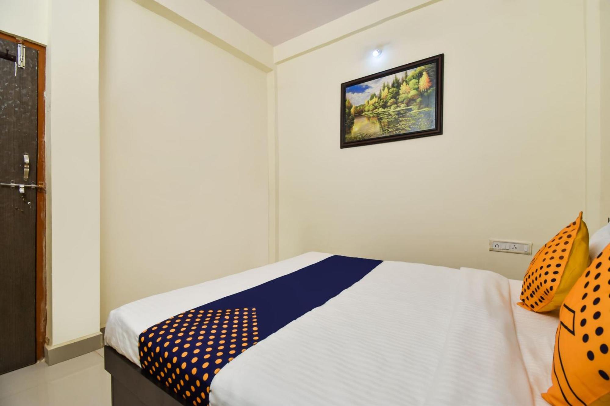 Spot On Carnival Resorts Rāipur Eksteriør bilde