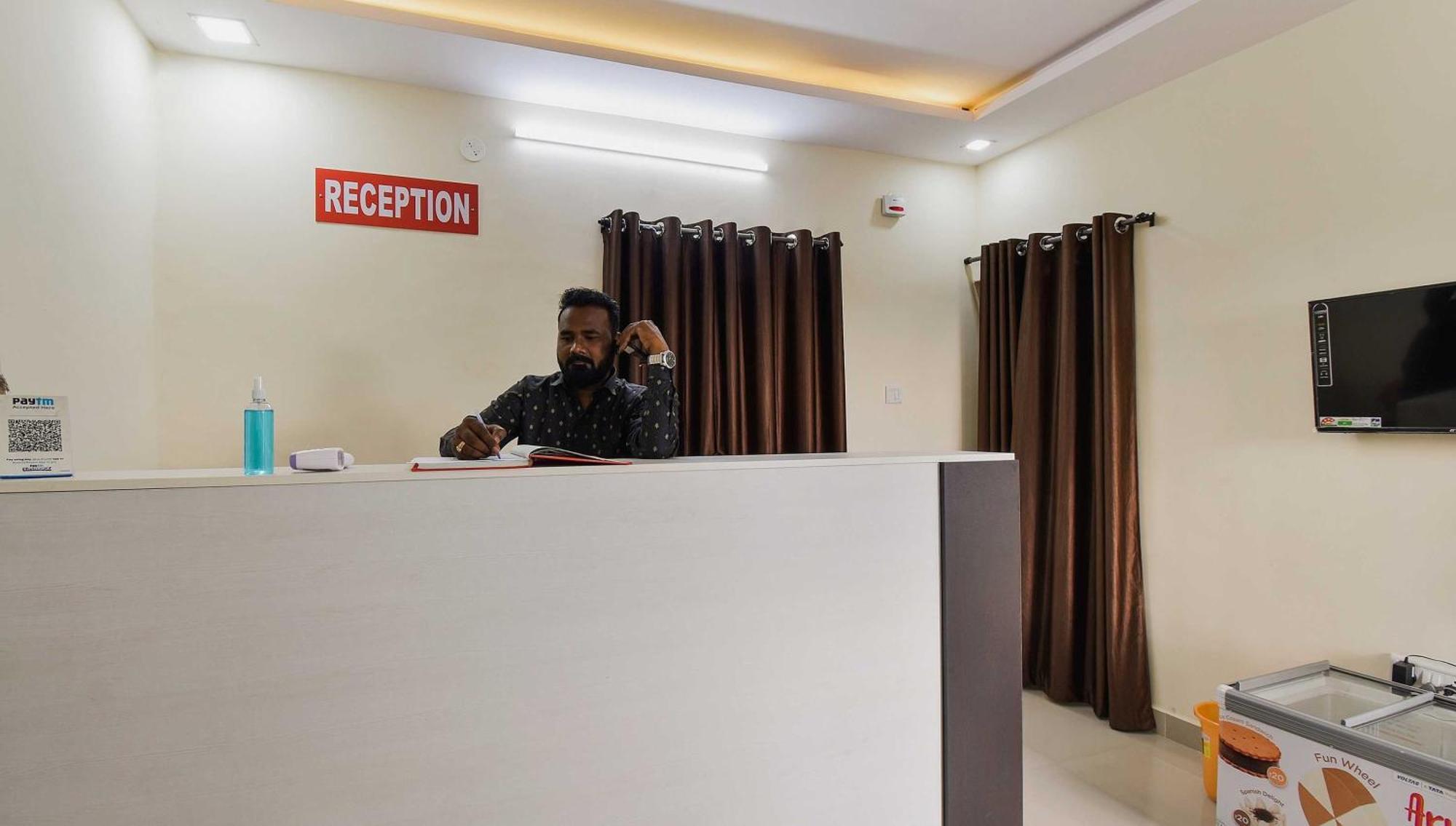 Spot On Carnival Resorts Rāipur Eksteriør bilde