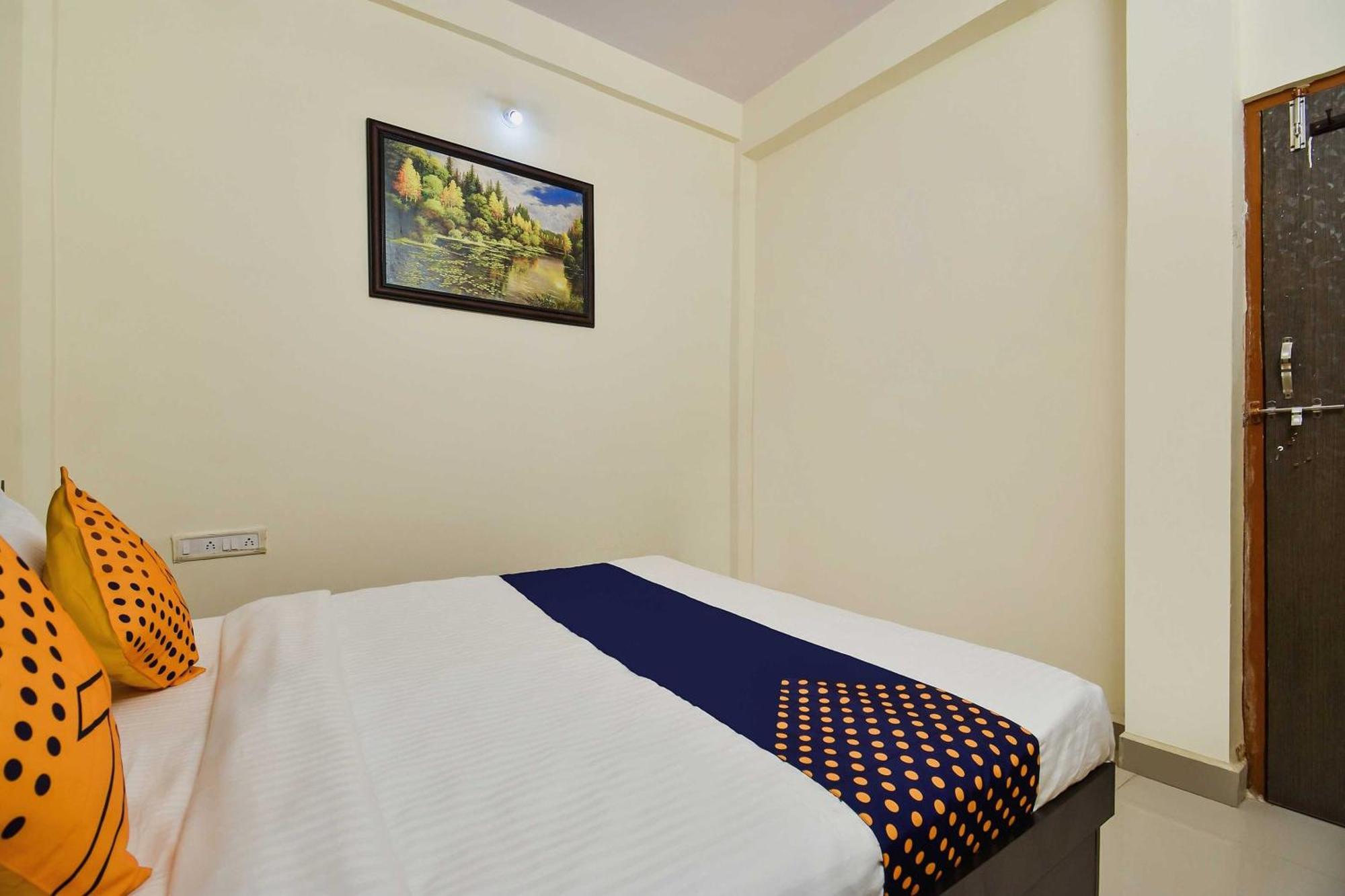 Spot On Carnival Resorts Rāipur Eksteriør bilde