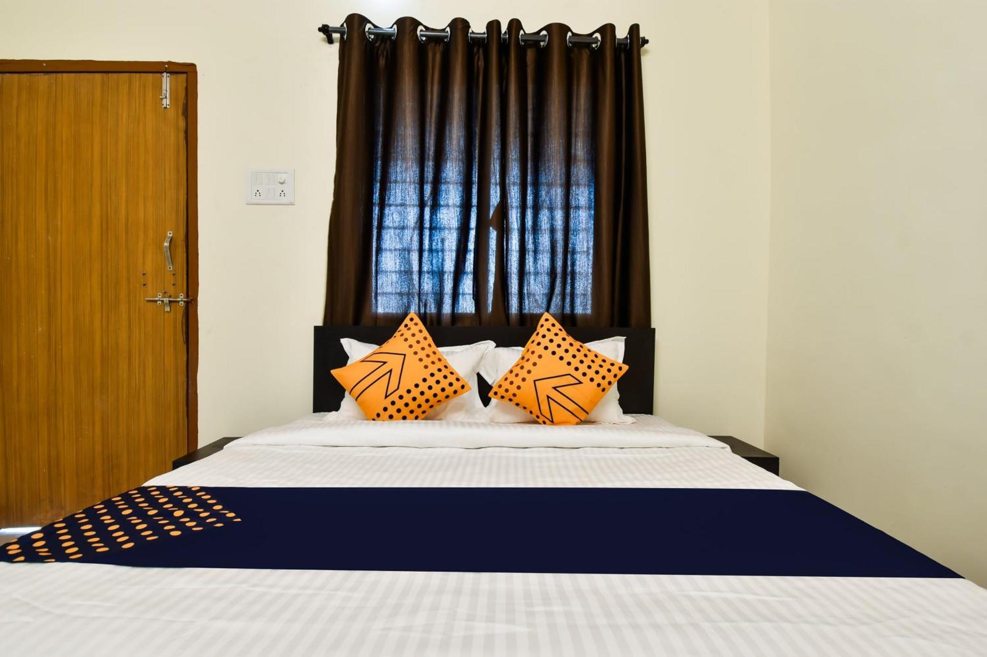Spot On Carnival Resorts Rāipur Eksteriør bilde